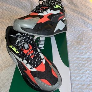 Puma Sneakers